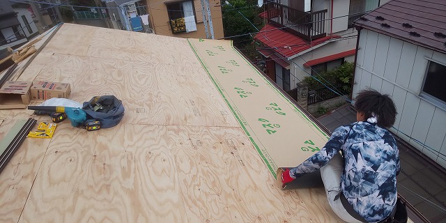 ルーフィング（防水シート）施工例